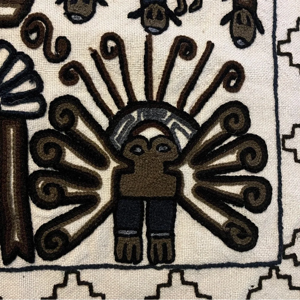 Vintage HANDMADE  PERUVIAN NAIVE STYLE CREWEL TAPESTRY